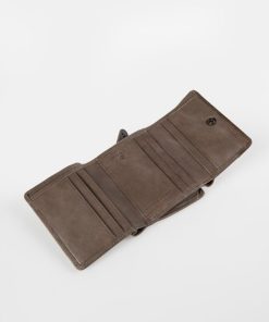 Fatewear.shop15218f6263 4