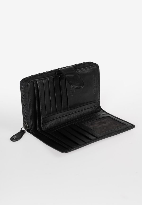 Fatewear.shop225a8b68db 4